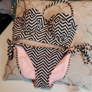 2 Peice Black/Beige Suit